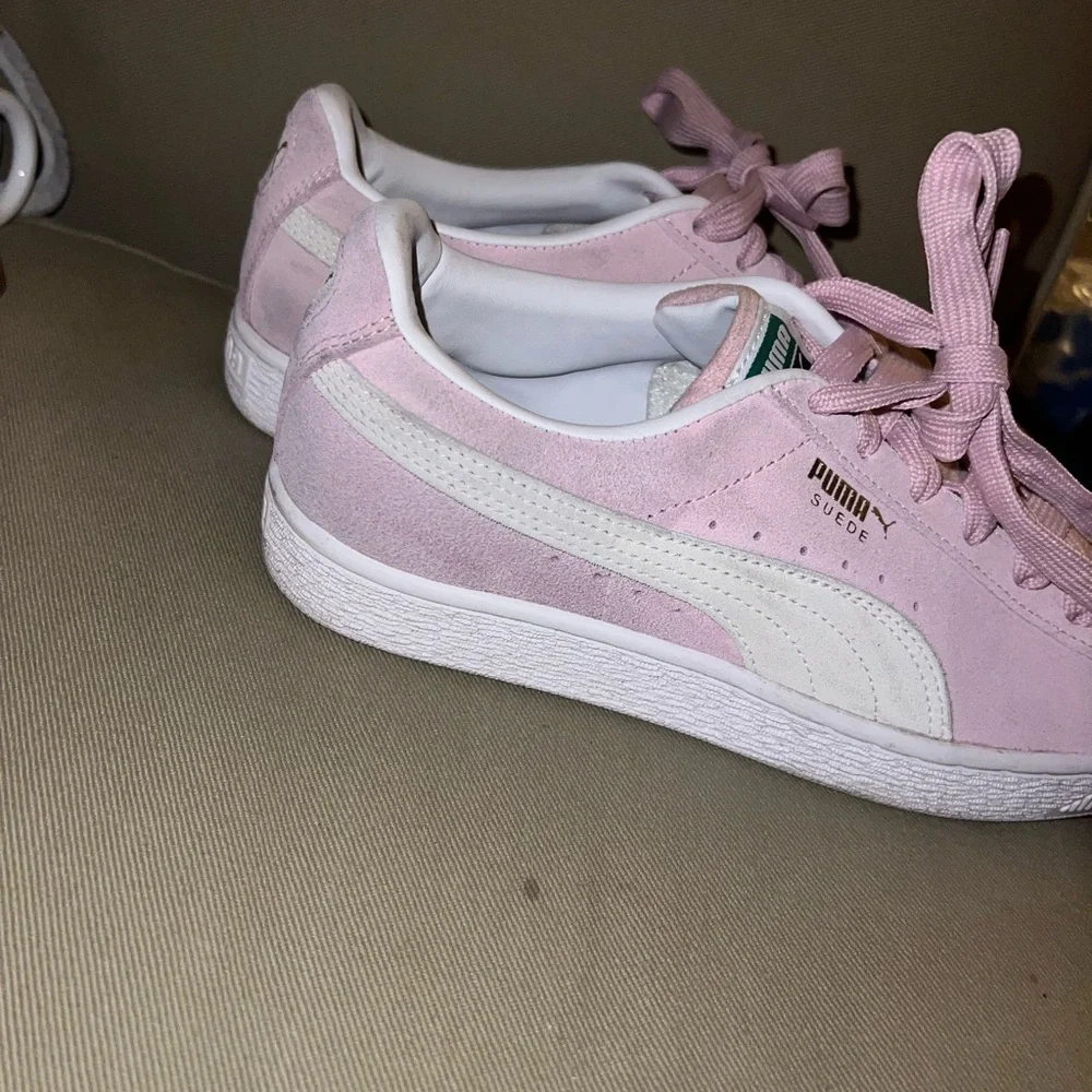 Puma Women's Pink Suede Sneakers - Picture 14 of 16